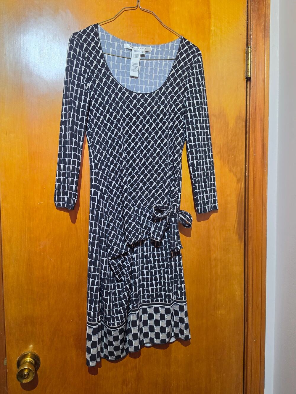 Max Studio Geometric Print Side Tie Knit Sheath Dress S Black White Work Casual